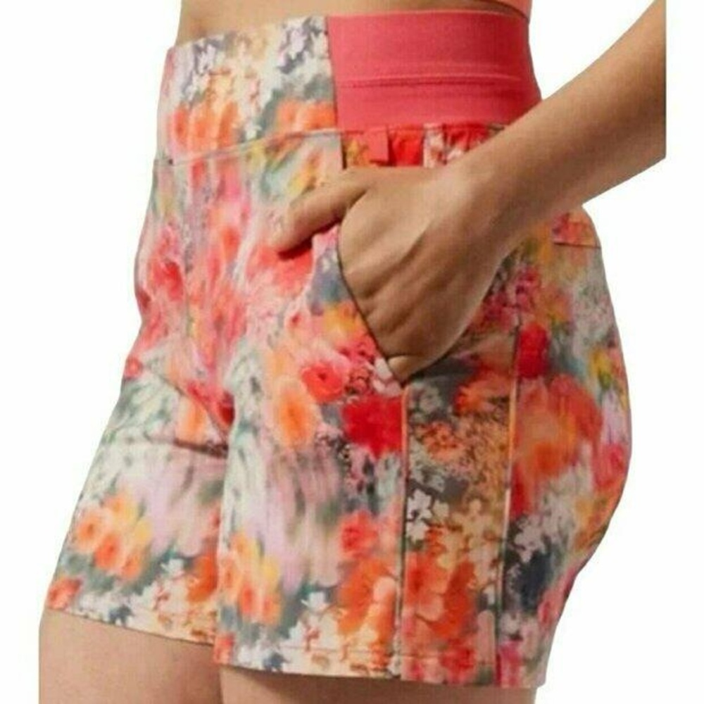 Athleta pink Floral Shorts size 0